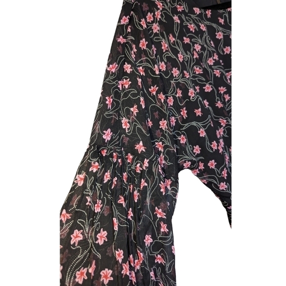 L • Elizabeth & James • Boatneck Elastic Waist Dress - Picture 4 of 8